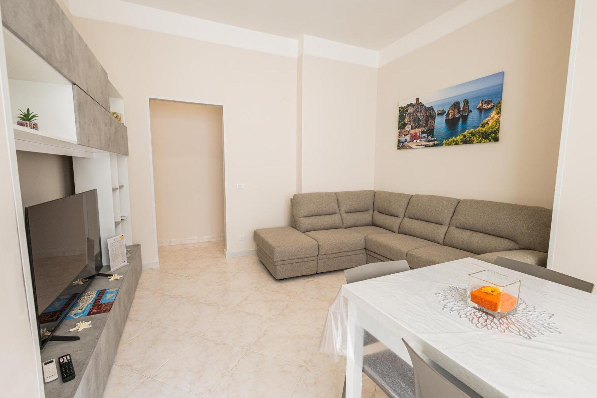 Apartment Un Girasole Sul Mare - &