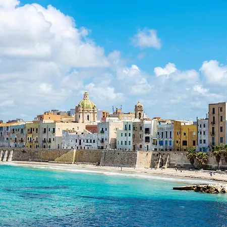 Un Girasole Sul Mare - Rooms & Apartment Trapani Exterior photo
