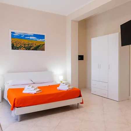 Un Girasole Sul Mare - Rooms & Apartment Trapani Exterior photo