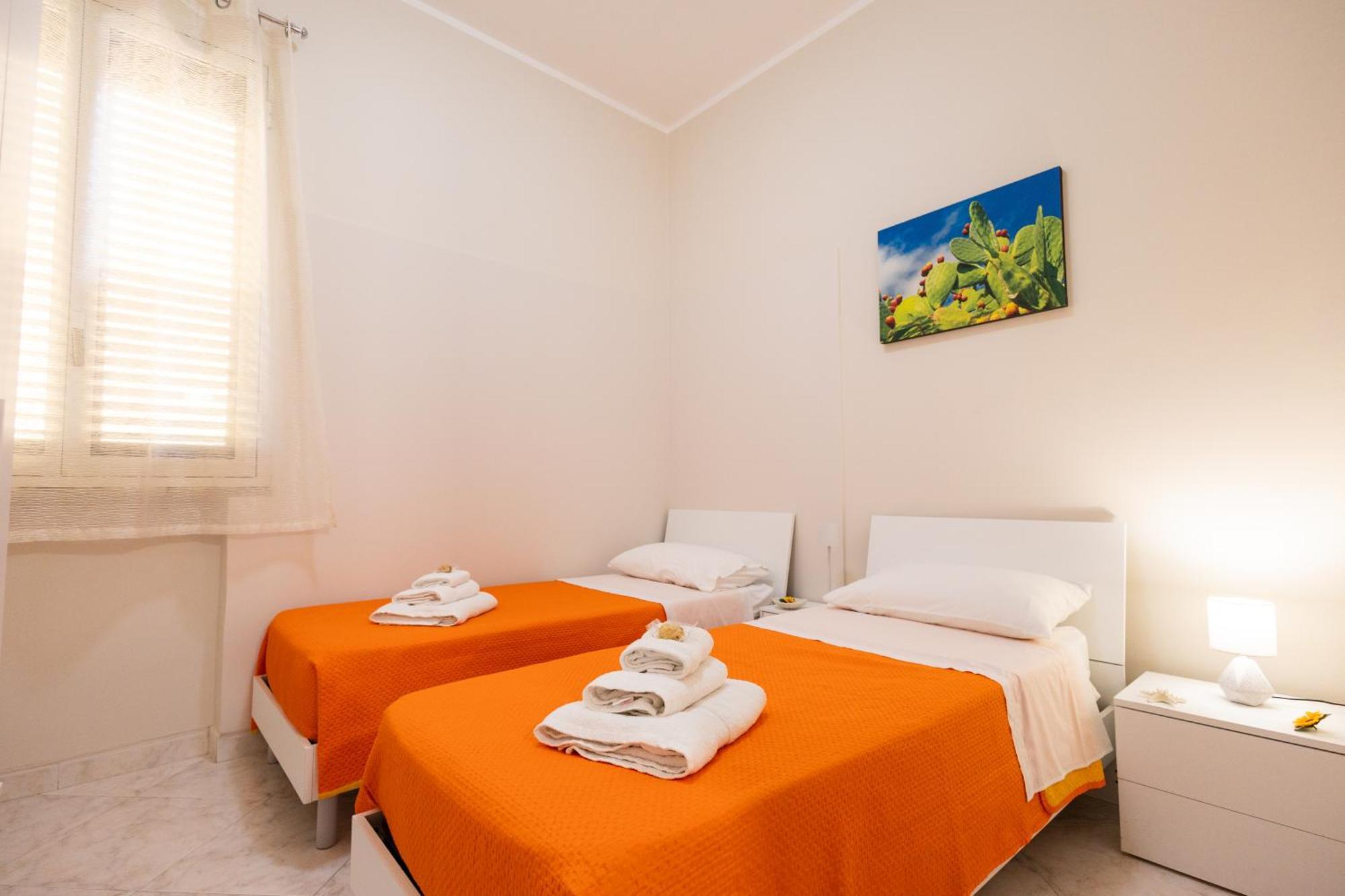 Un Girasole Sul Mare - & Appartement